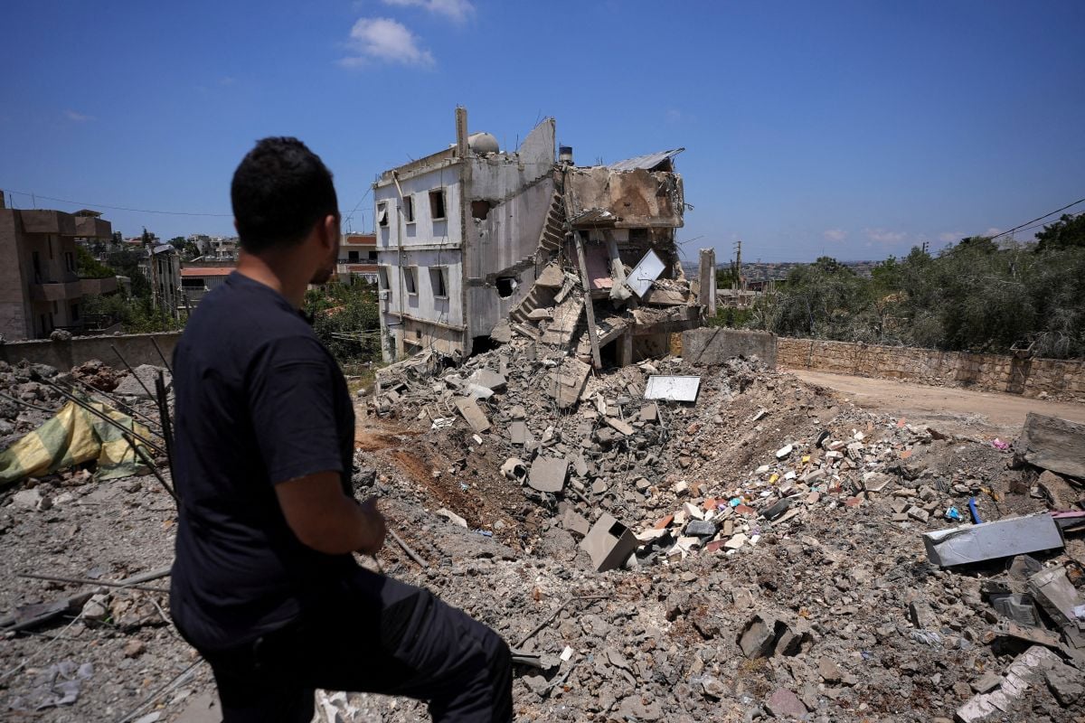 Relative decrease in Israeli strikes in south Lebanon, many residents return despite risks