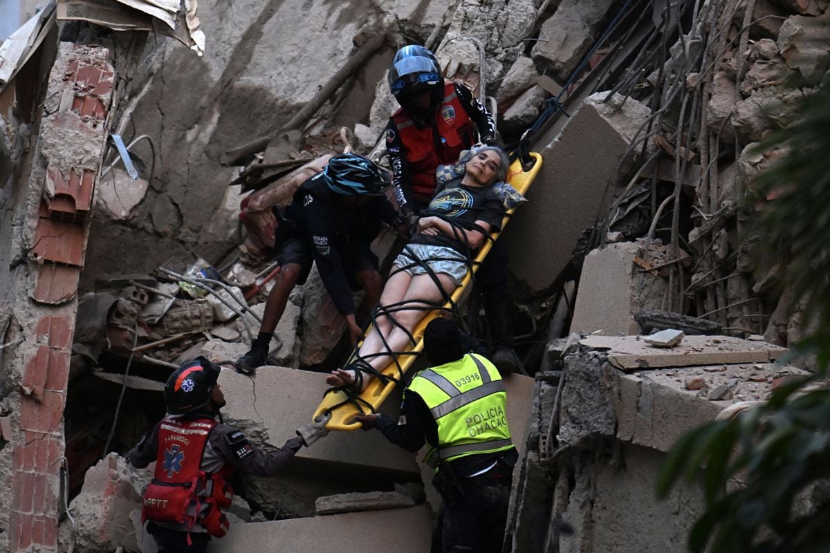 Quakes rock Venezuela, killing at least 32 and injuring hundreds