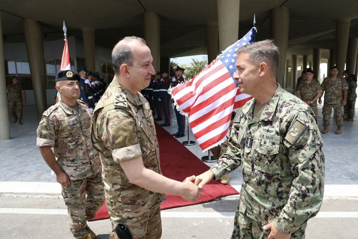 En recevant le chef du Centcom, Aoun assure que l'armée libanaise se déploiera jusqu'à la frontière avec Israël