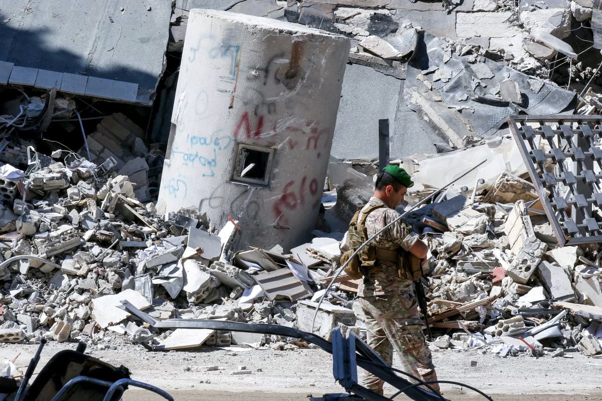 Le ministre israélien de la Défense affirme que l’armée ne se retirera pas du sud du Liban, même si les États-Unis l’exigent