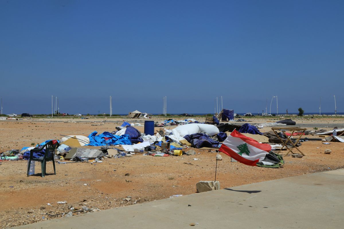 « Aucun départ n’a été effectué par la force » : le front de mer de Beyrouth vidé de ses tentes et de ses déplacés