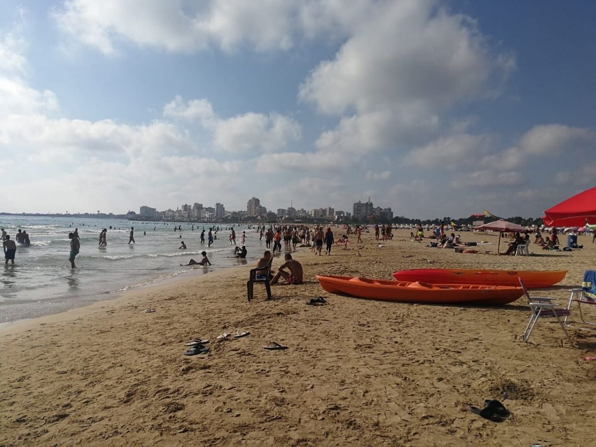 Municipality opens beach tent season at Sour Coast Nature Reserve