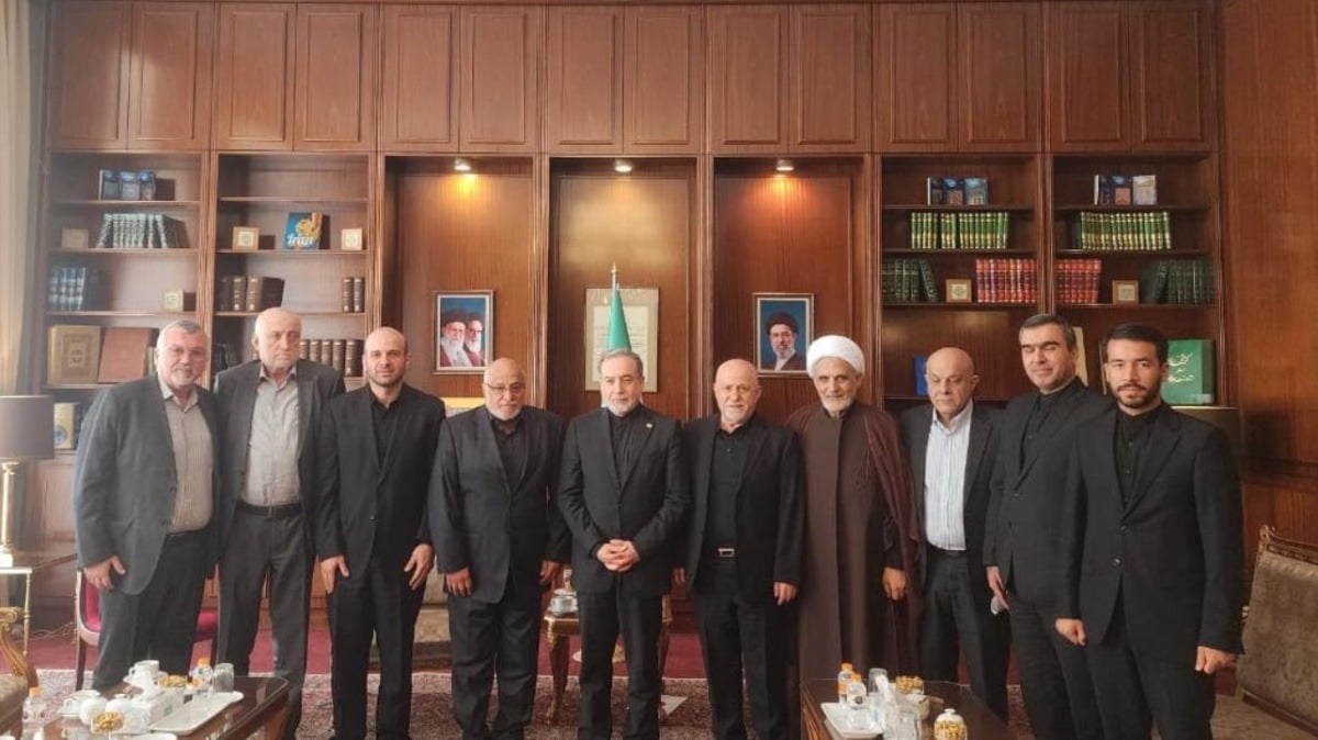 Araghchi au Hezbollah : Nous poursuivons les efforts pour mettre fin aux combats