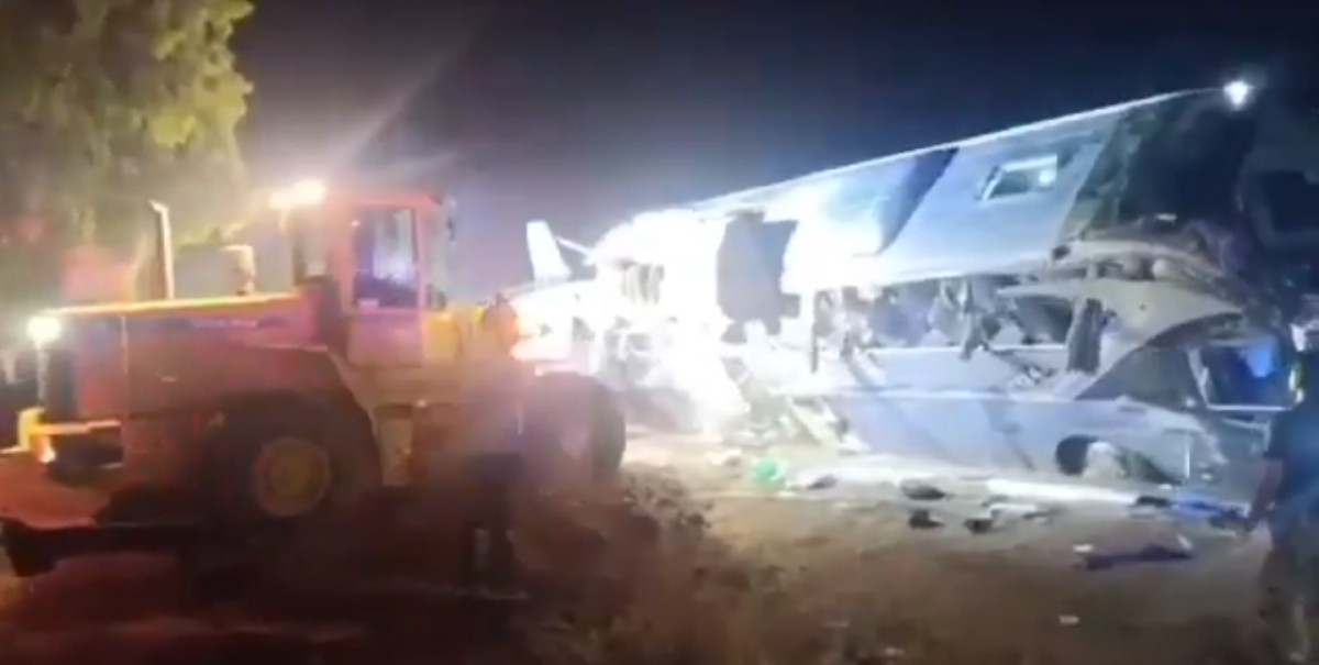 Deaths, injuries reported in Deraa after bus carrying Lebanese pilgrims overturns en route to Saudi Arabia