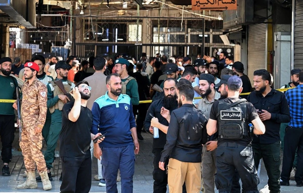 En Syrie, l'EI recule mais frappe en plein cœur de Damas
