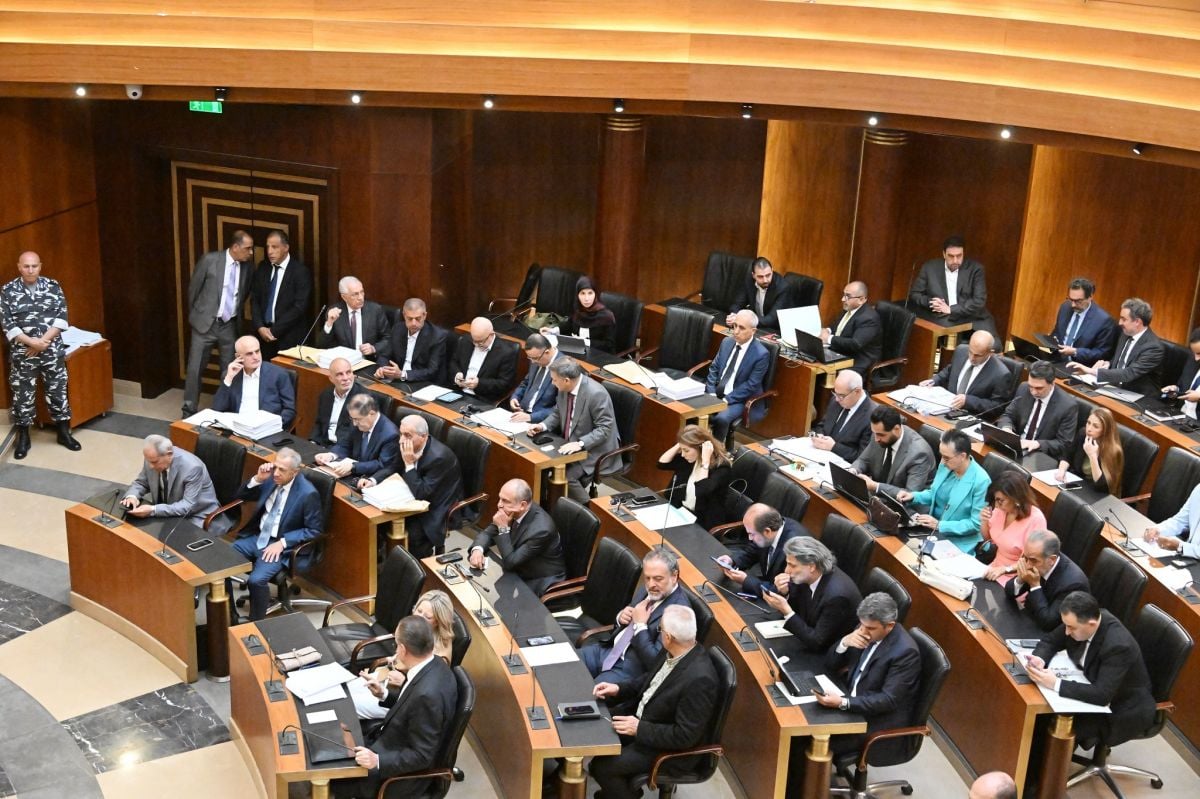 Le Parlement adopte plusieurs textes avant les débats sur l'amnistie et la peine de mort