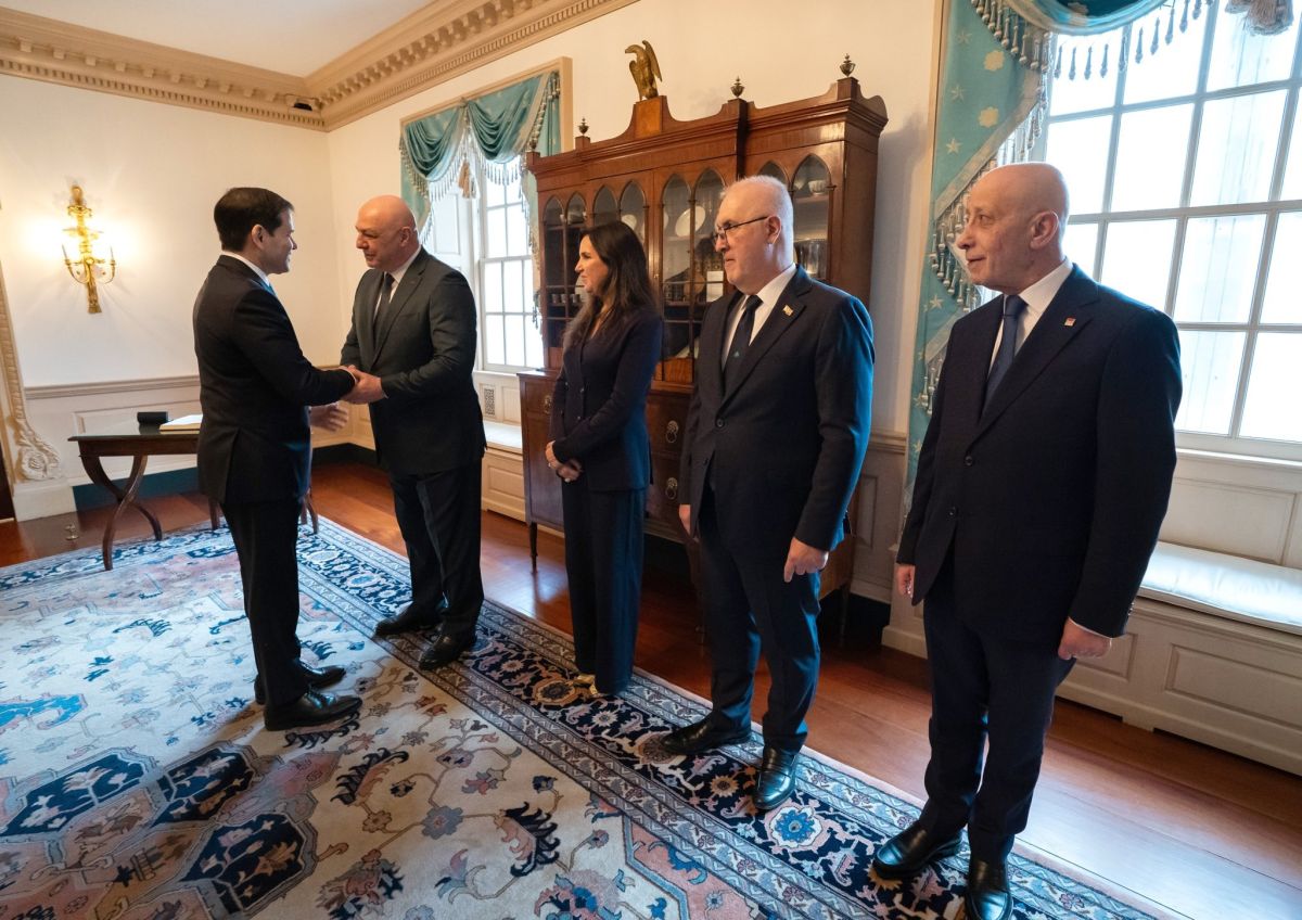 Aoun à Washington : mais où est donc Joe Raggi ?