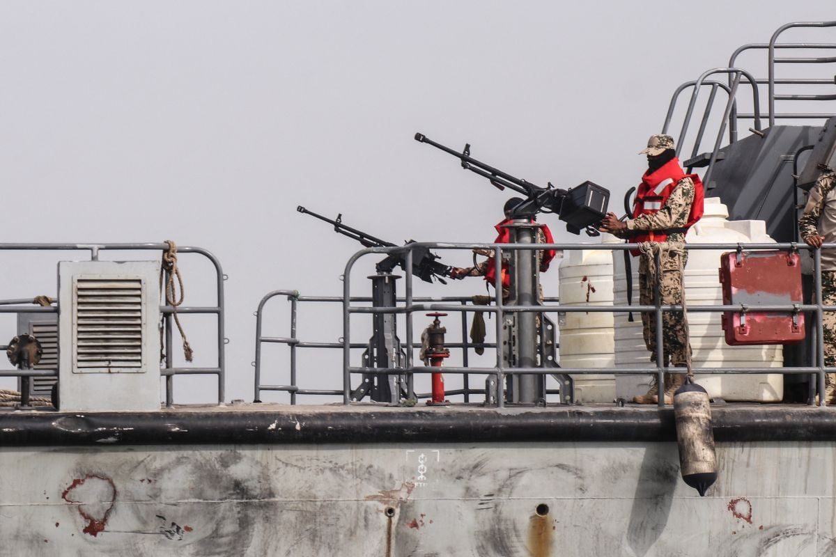 China in touch with Yemen's Houthis to allow ships to sail through Red Sea