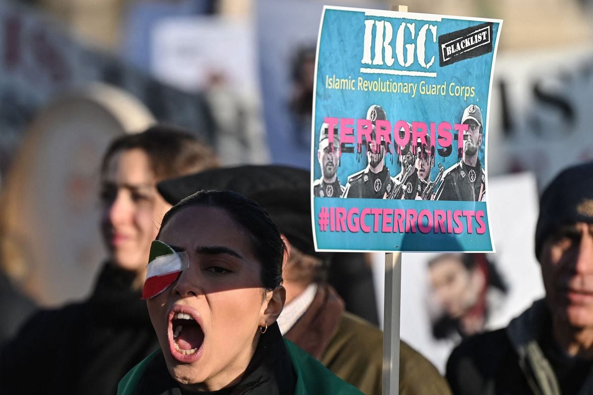 UK withdraws remaining diplomatic staff from Iran