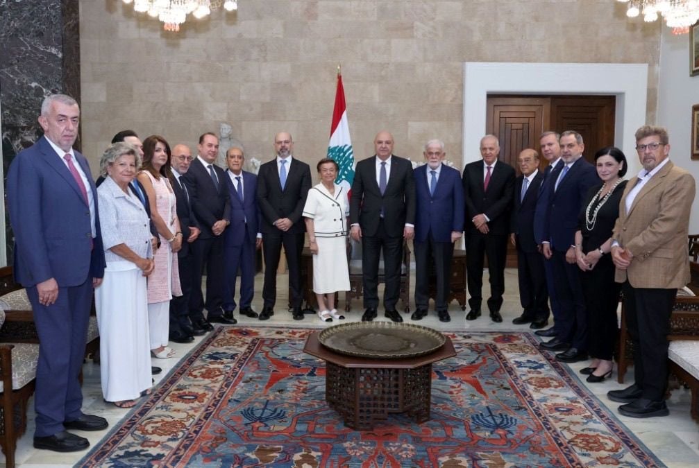 Aoun reçoit une délégation de la Fondation maronite dans le monde