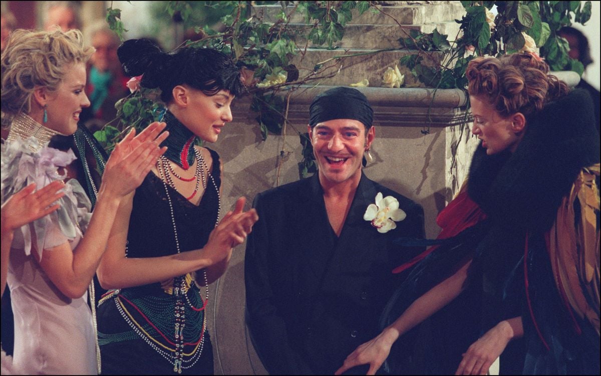 Le Met Gala remet John Galliano sous les projecteurs qui l’avaient brûlé