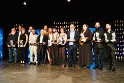 Group photo of the winners of the first edition of the Monnot Awards. Photo by Joe el-Khoury. (Credit: Théâtre Monnot)