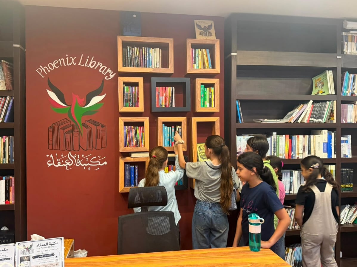 La bibliothèque Phénix, un phare de savoir sur les cendres de Gaza