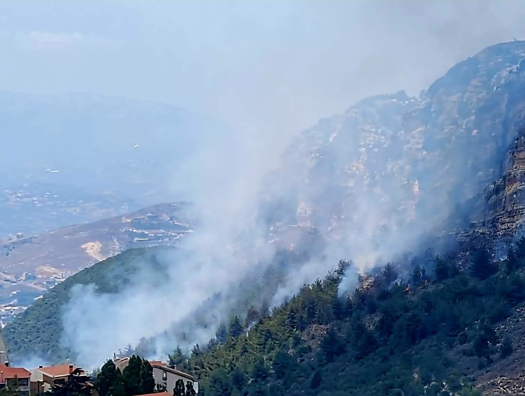 Un incendie « hors de contrôle » se ravive à Aïto, dans le caza de Zghorta