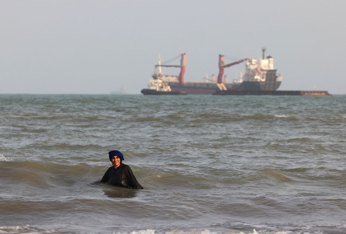 Iran says strait is under its control, Fars news reports