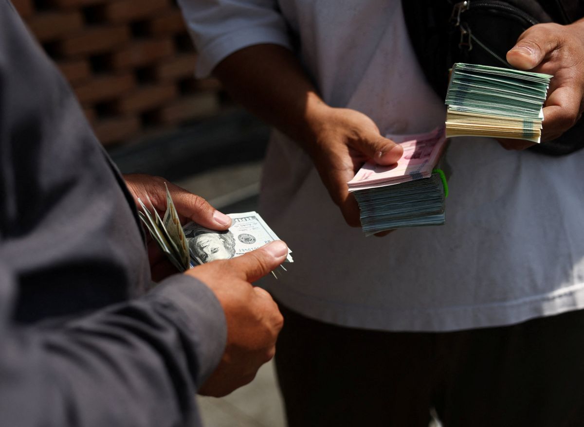 The US once again resorts to economic strangulation against Iran
