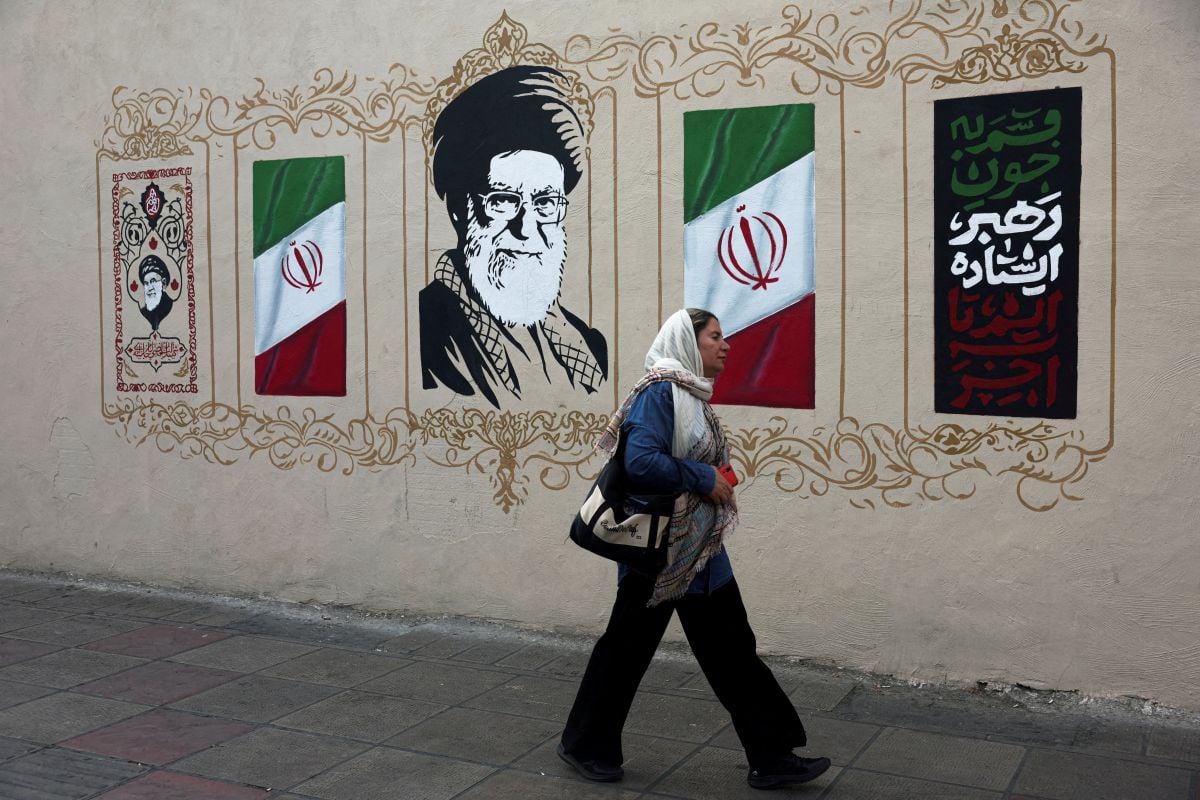Iran says Pakistan's army chief to visit Tehran on Monday