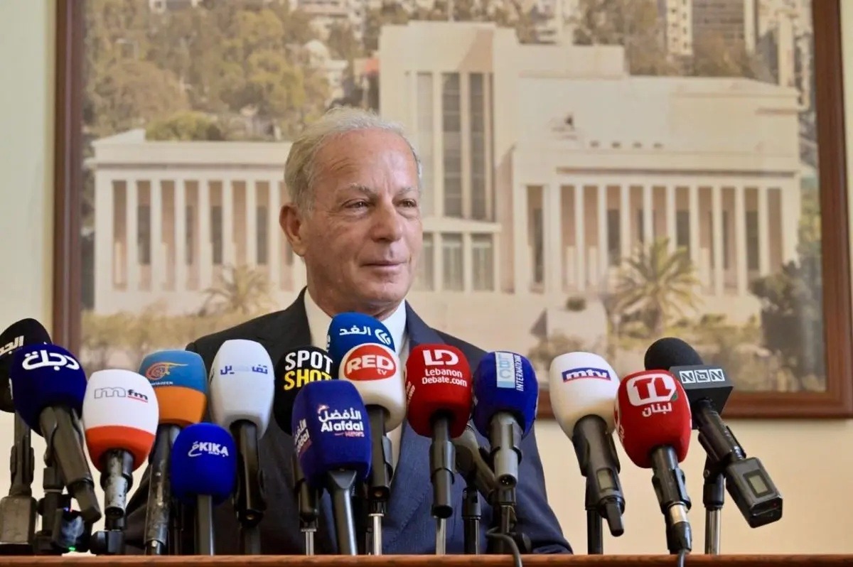 Michel Issa says Hezbollah 'not making any steps' in the right direction during visit to Druze Sheikh Akl