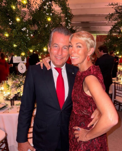 Cyril Karaoglan et Mathilde Favier en septembre 2023 au vignoble Château Cheval Blanc, à Bordeaux, à l’occasion du mariage d’un couple d’amis. Photo avec l’aimable autorisation de Cyril Karaoglan