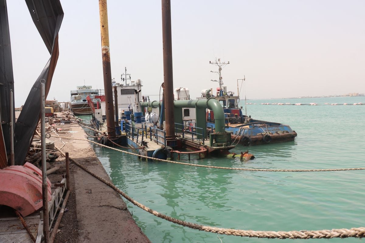 Tanker off coast boarded by armed people, diverted towards Somalia, UKMTO says