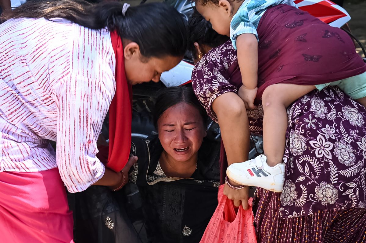 Après les inondations meurtrières au Népal et au Tibet, les familles à la recherche désespérée de leurs proches