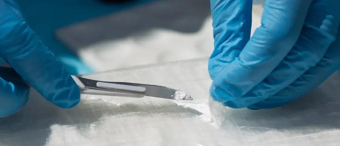 Lebanese man arrested at Beirut airport with 4.9 kg of cocaine hidden in his suitcases after landing from Brazil