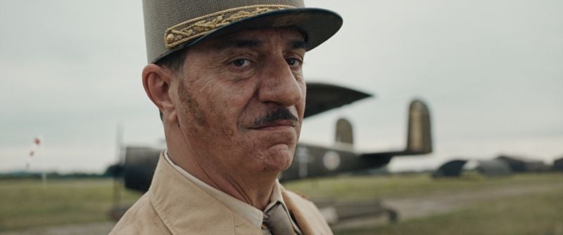 Simon Abkarian incarne de Gaulle : « Dire non peut changer l’Histoire »