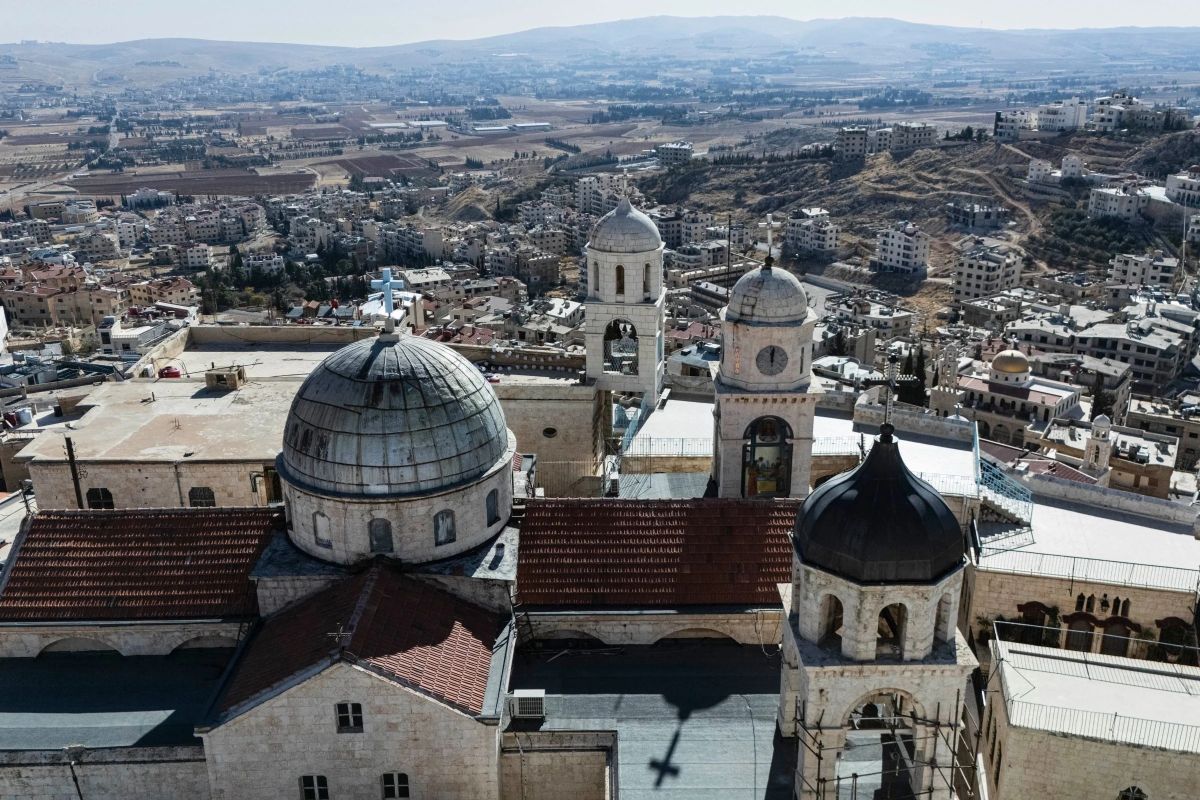 Syria should protect minorities to stop emigration, says minister