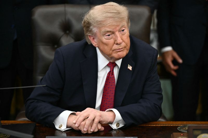 Trump menace « d’anéantir » l’Iran ; quatre morts lors d'un mariage après une frappe américaine dans le sud de l'Iran | Direct