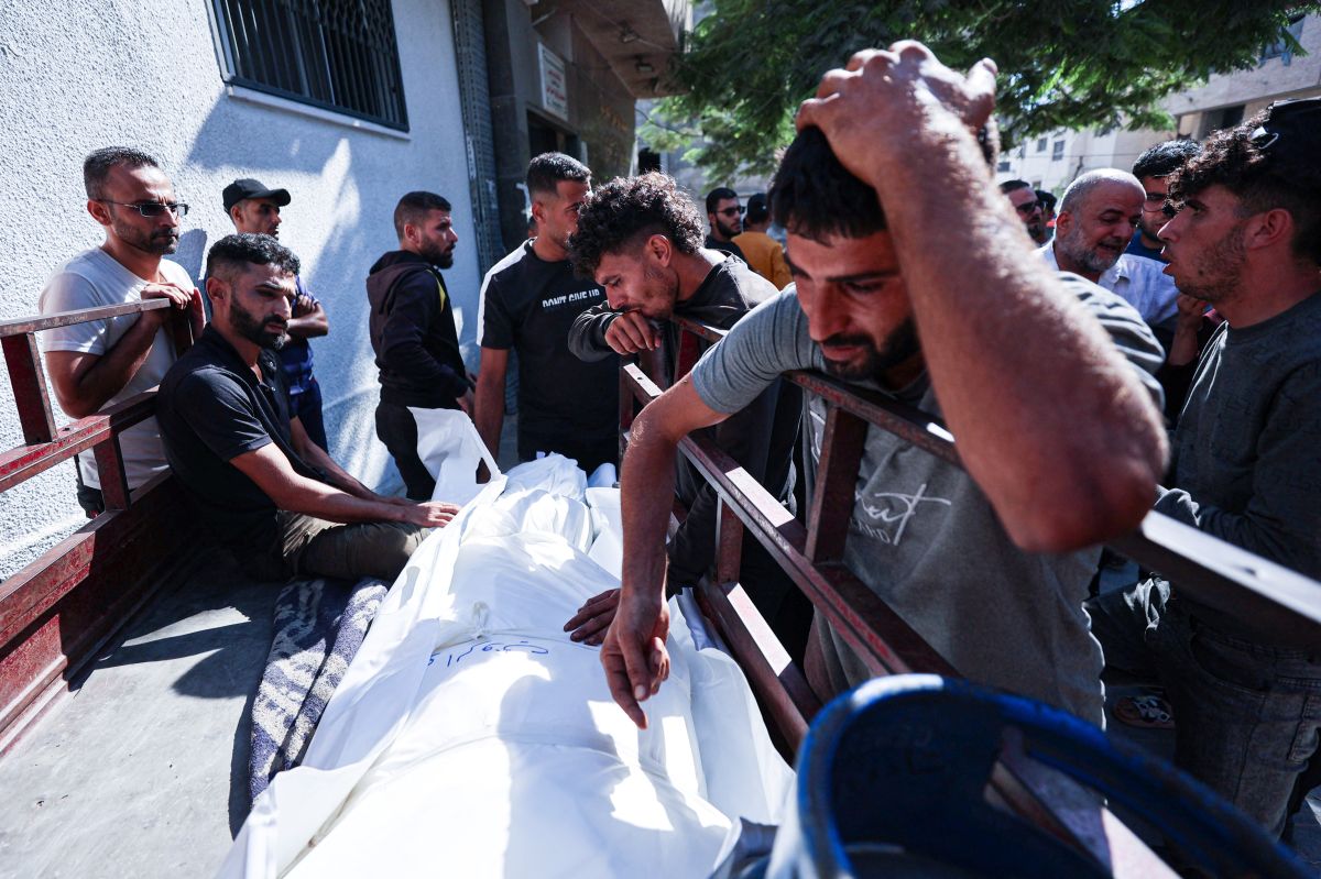 Israel kills 1 Palestinian and wounds three others in southern Gaza Strip