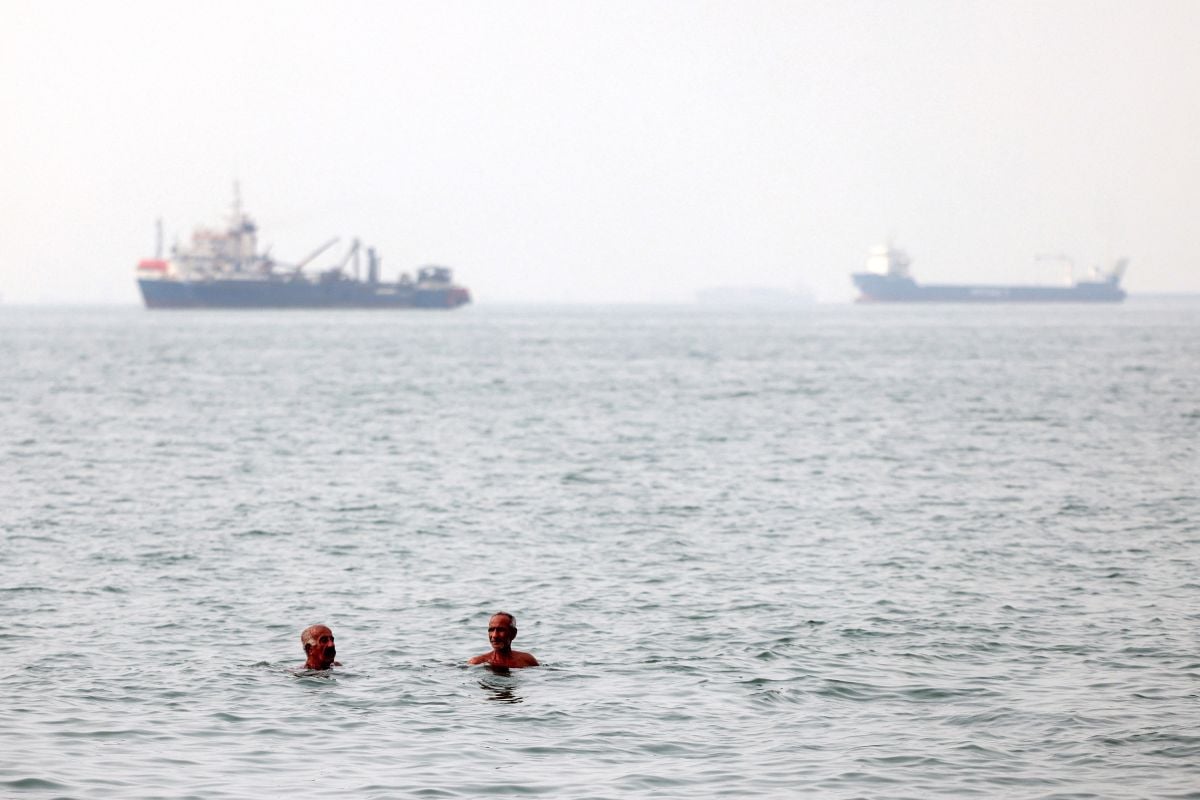 Iran says 'significant progress' in talks with Oman over Hormuz