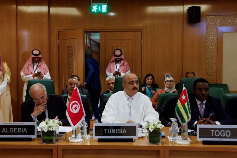 L'Algérie rompt ses relations diplomatiques avec les Émirats arabes unis