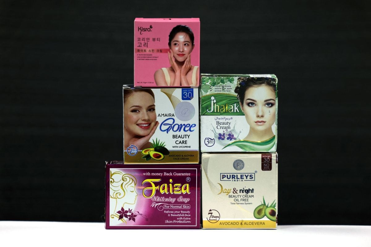 Dix ans après l’interdiction du mercure, des produits éclaircissants toxiques toujours vendus en ligne