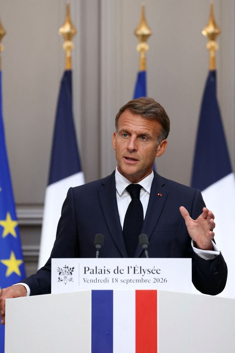 Macron a reçu les candidats à sa succession ou leur bras droit sur des crises qui risquent de « durer »