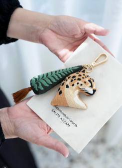 Les « charms » de Salim Azzam pour Cartier à accrocher à un sac. Photo avec l’aimable autorisation de Salim Azzam