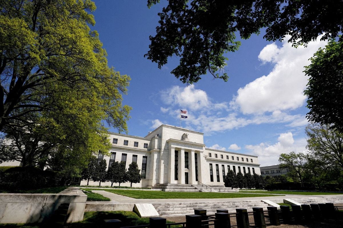 Première hausse des taux de la Fed en trois ans, les places boursières dans le vert