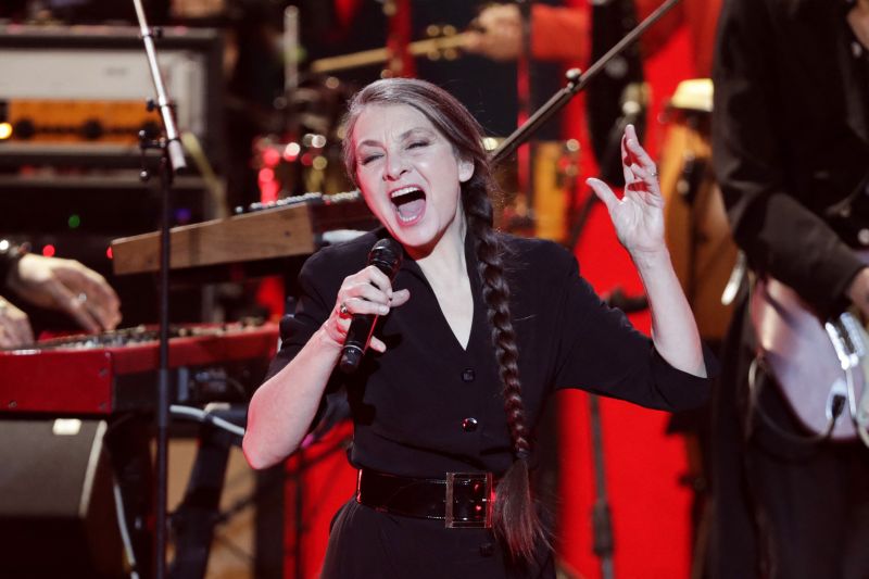 D c s De Catherine Ringer Chanteuse Du Mythique Duo Des Rita Mitsouko 