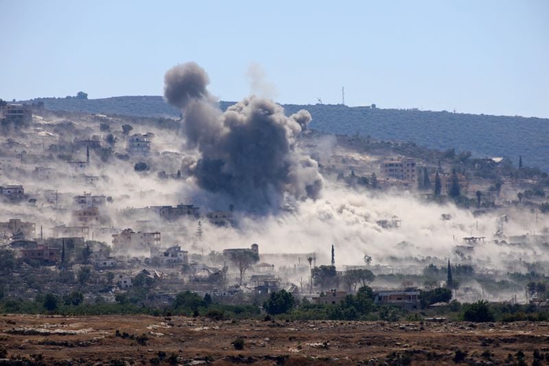 Plusieurs avions militaires américains endommagés lors de frappes nocturnes contre une base aérienne en Jordanie, selon CBS; matinée agitée au Liban-Sud, deux explosions à Bani Hayyan | Direct