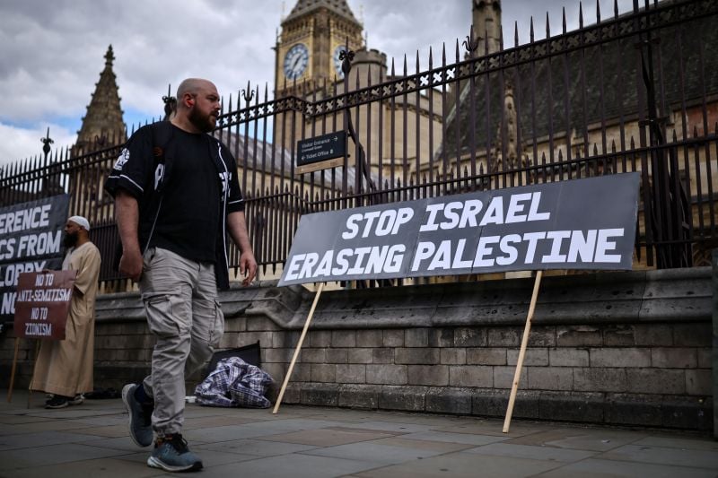 Des pays arabes et musulmans saluent l'annonce de sanctions britanniques visant les colonies israéliennes