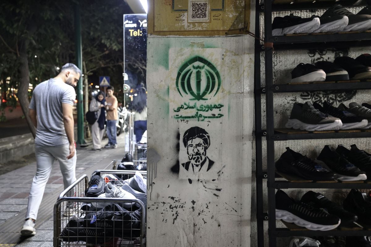 Iran orders Swedish diplomat out after embassy staffer expelled from Stockholm