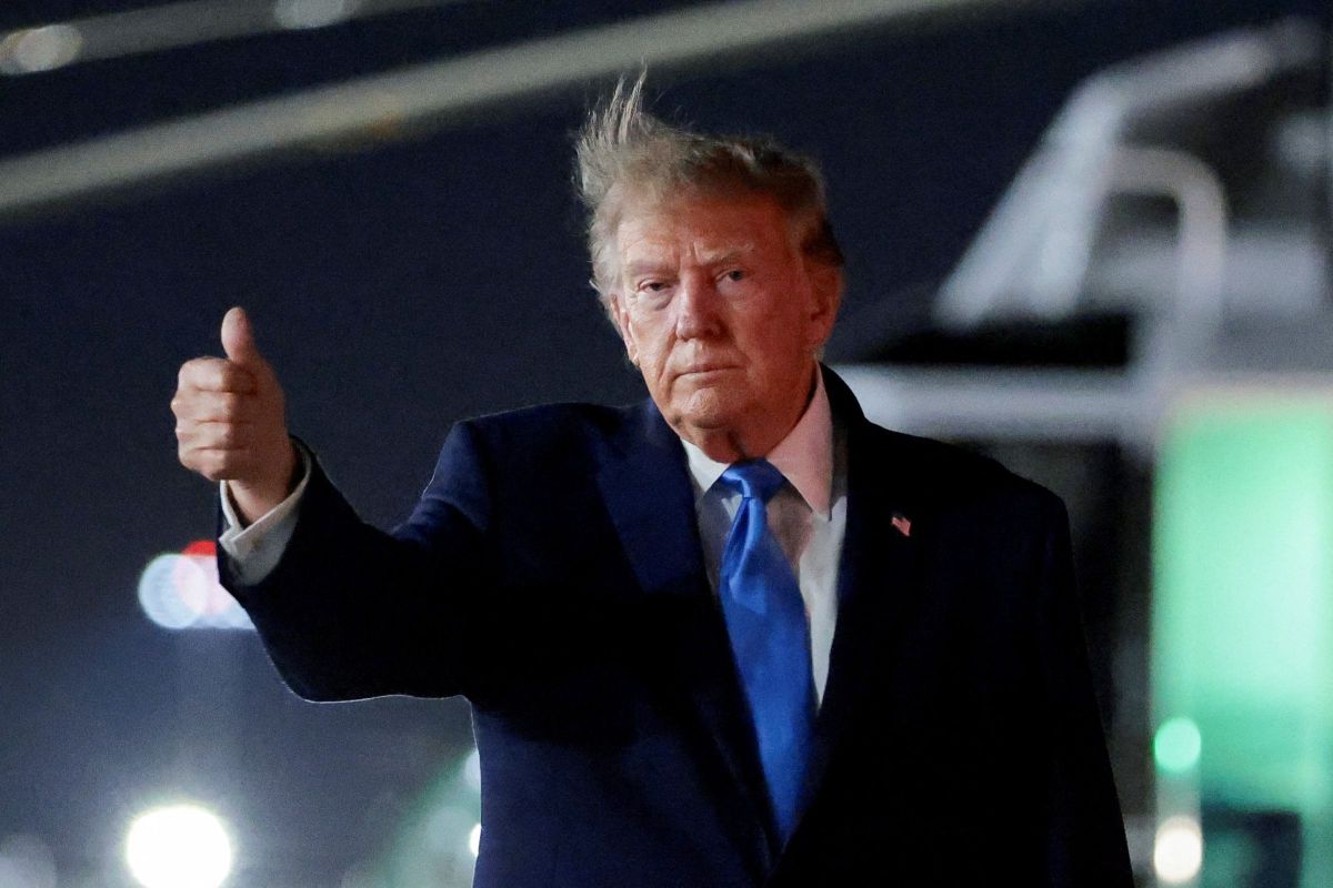 Trump threatens at UN meeting to 'annihilate' Iran, then announces a resumption of dialogue