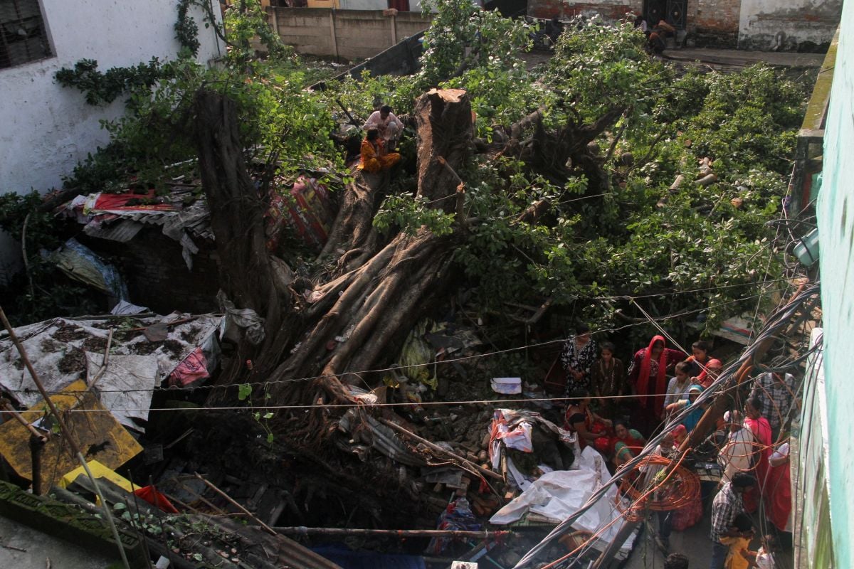 Floods in India's Uttar Pradesh kill 81