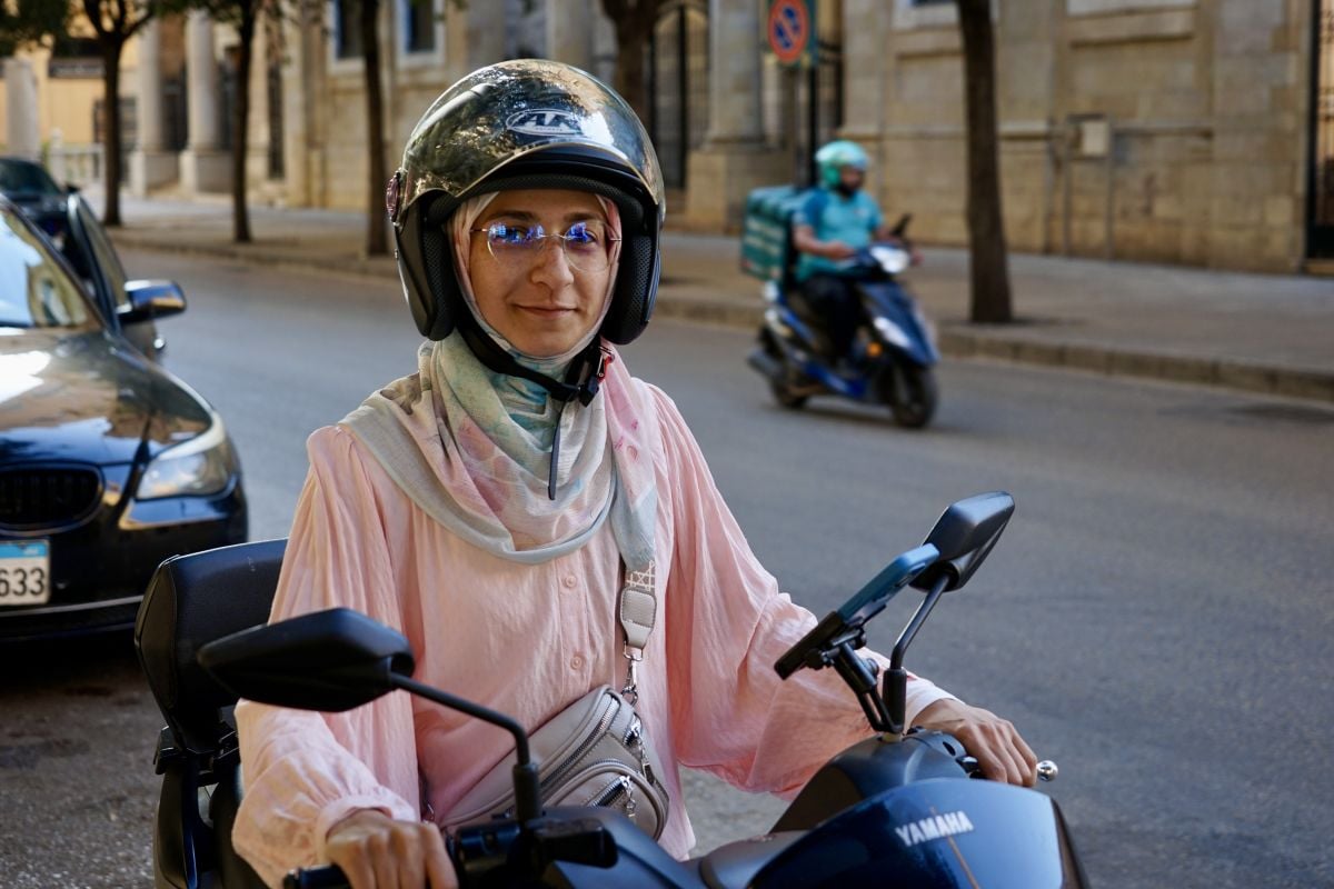 À Beyrouth, un taxi-moto pensé par les femmes, pour les femmes