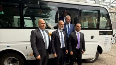Le Liban reçoit 20 bus offerts par le sultanat d'Oman