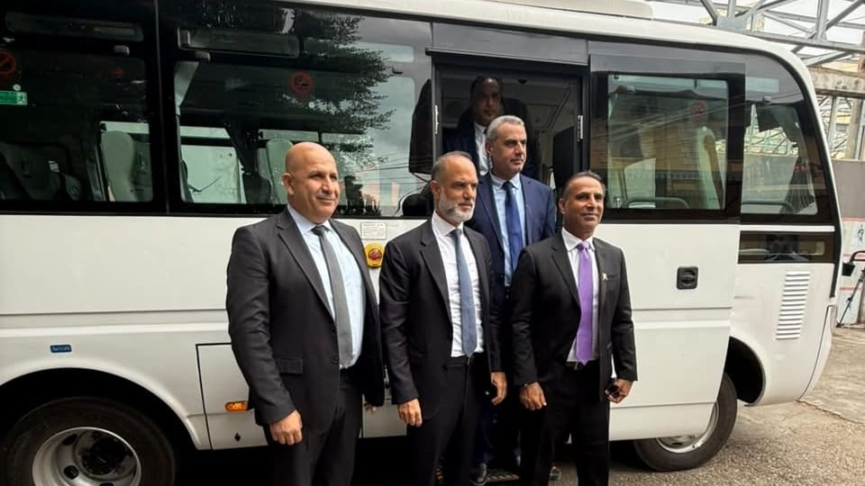 Lebanon receives 20 buses donated by the Sultanate of Oman