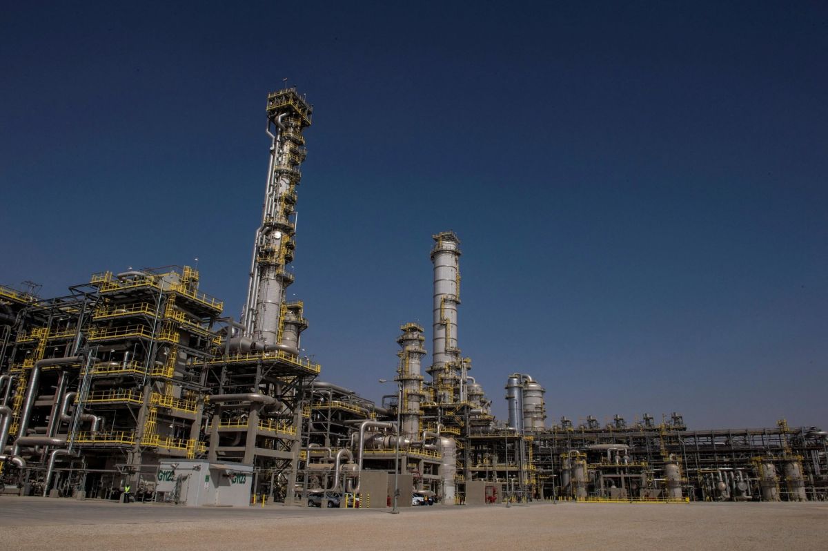 Le patron d'Aramco met en garde contre des stocks mondiaux de pétrole « dangereusement faibles »