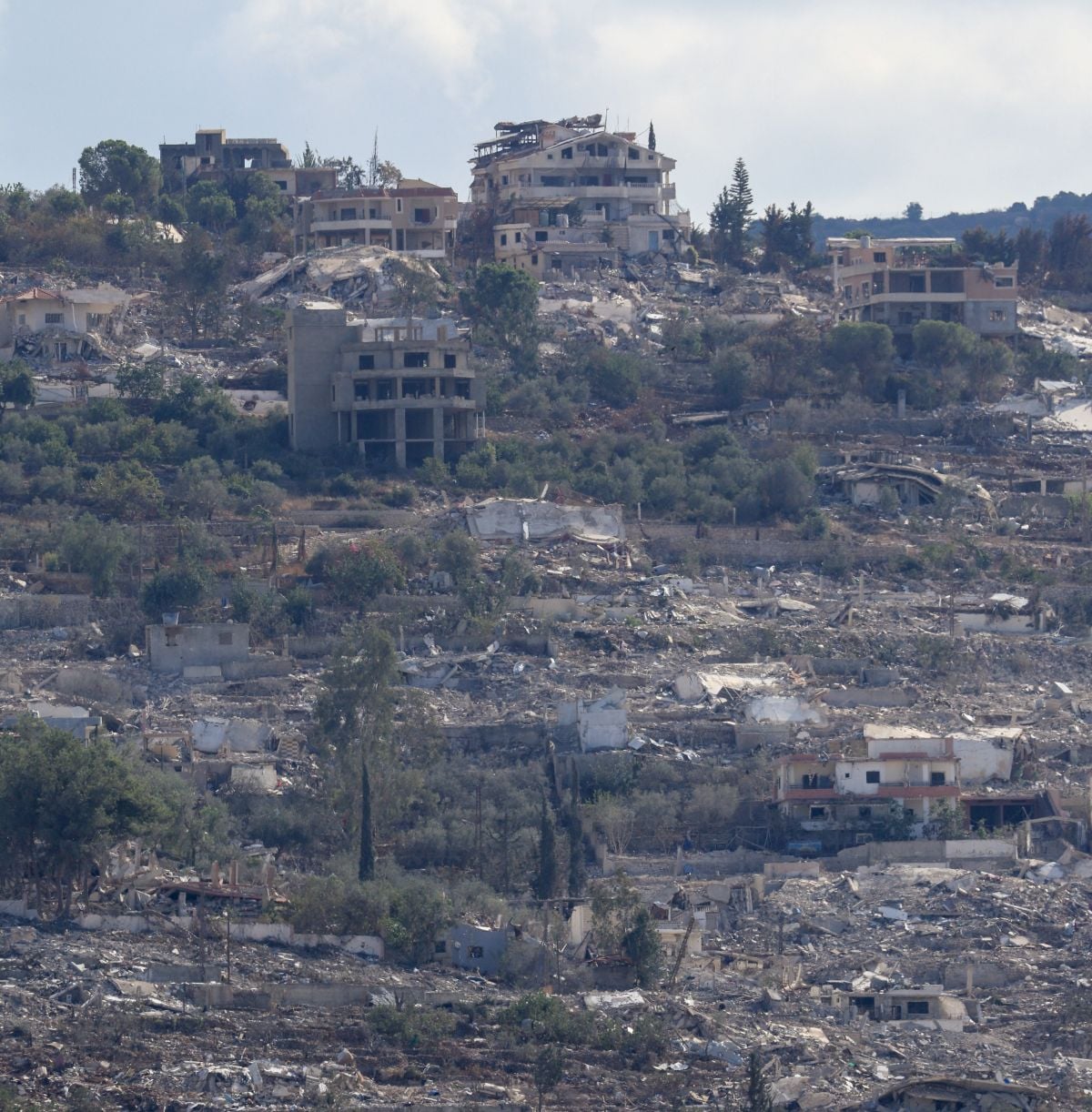2 Israeli soldiers injured in 'operational accident,' as army continues attacks in the South