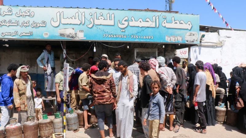 France to provide more aid to Yemen after Houthi offensive