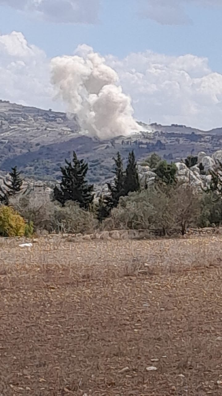 L'armée israélienne dynamite l'école publique de Houla et y incendie des habitations