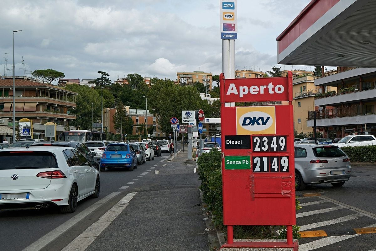 US urges Europe to release diesel from strategic reserves, AFP reports